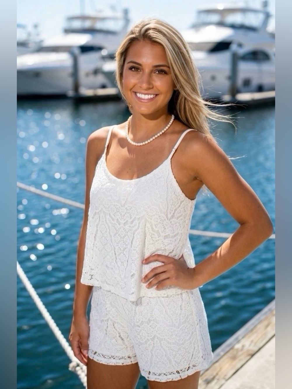 NEW WOMENS SIZE M ROMPER By
MOSSIMO IVORY COLOR LACE & LINING